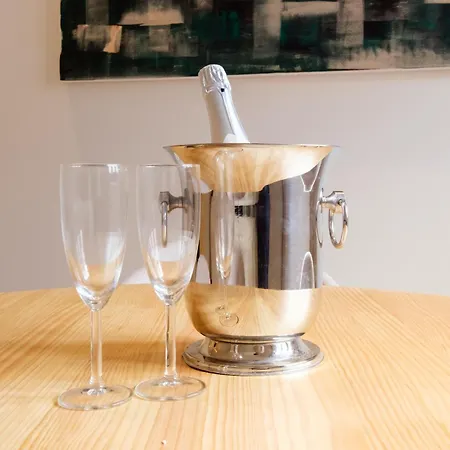 Art Deco 13 Luxury 2br Downtown Metro Ac * بورتو