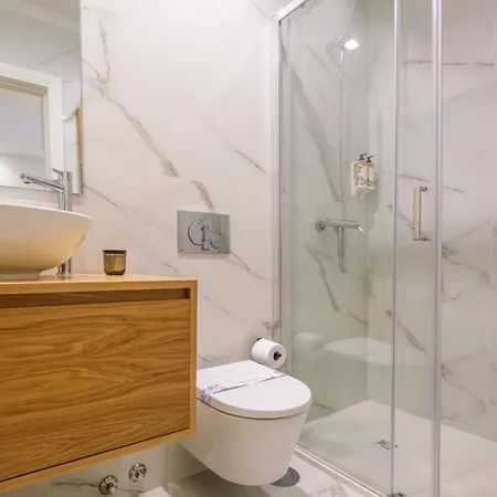 Art Deco 13 Luxury 2br Downtown Metro Ac بورتو