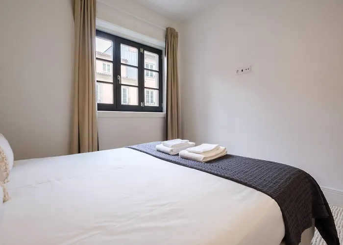 Art Deco 13 Luxury 2br Downtown Metro Ac *